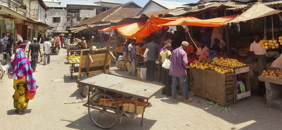 Der bunte Markt in Stone Town