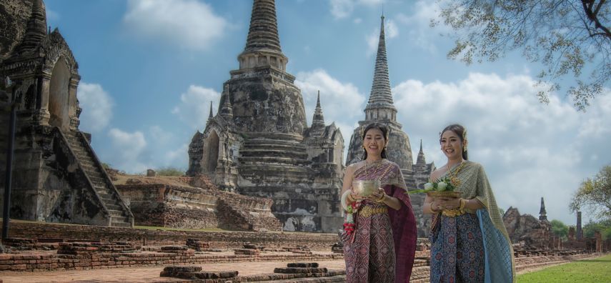 Die Bevölkerung Thailands zeichnet sich durch ihre Gastfreundlichkeit und Höflichkeit aus