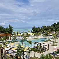 Hauptpool - Canopy by Hilton Seychelles Resort