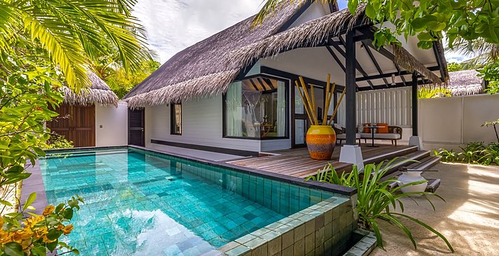 Earth Villa with Pool - OZEN Life Maadhoo