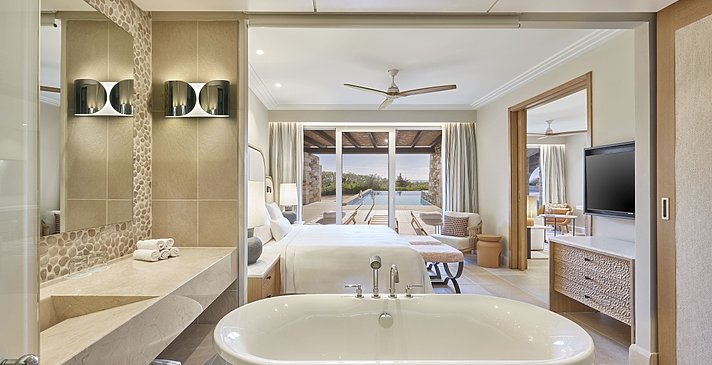 Premium Infinity Sea View Suite - The Westin Resort Costa Navarino