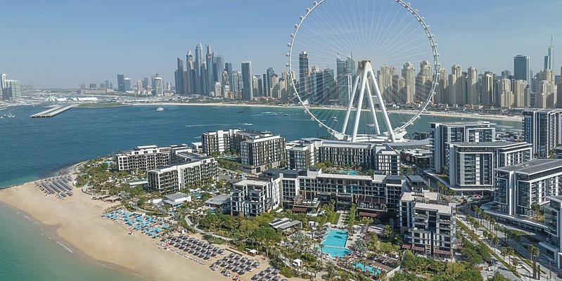 Vogelperspektive - rechts Banyan Tree, links Delano Dubai